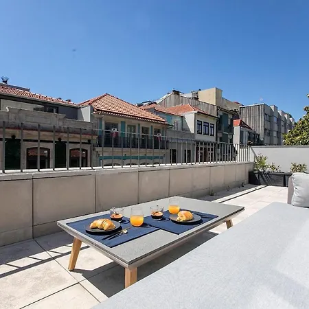 Luminous Premium Loft W/ac & Terrace By Lovelystay Apartment Porto