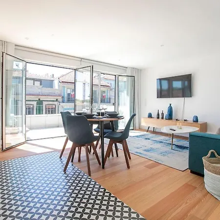 Luminous Premium Loft W/ac & Terrace By Lovelystay Porto